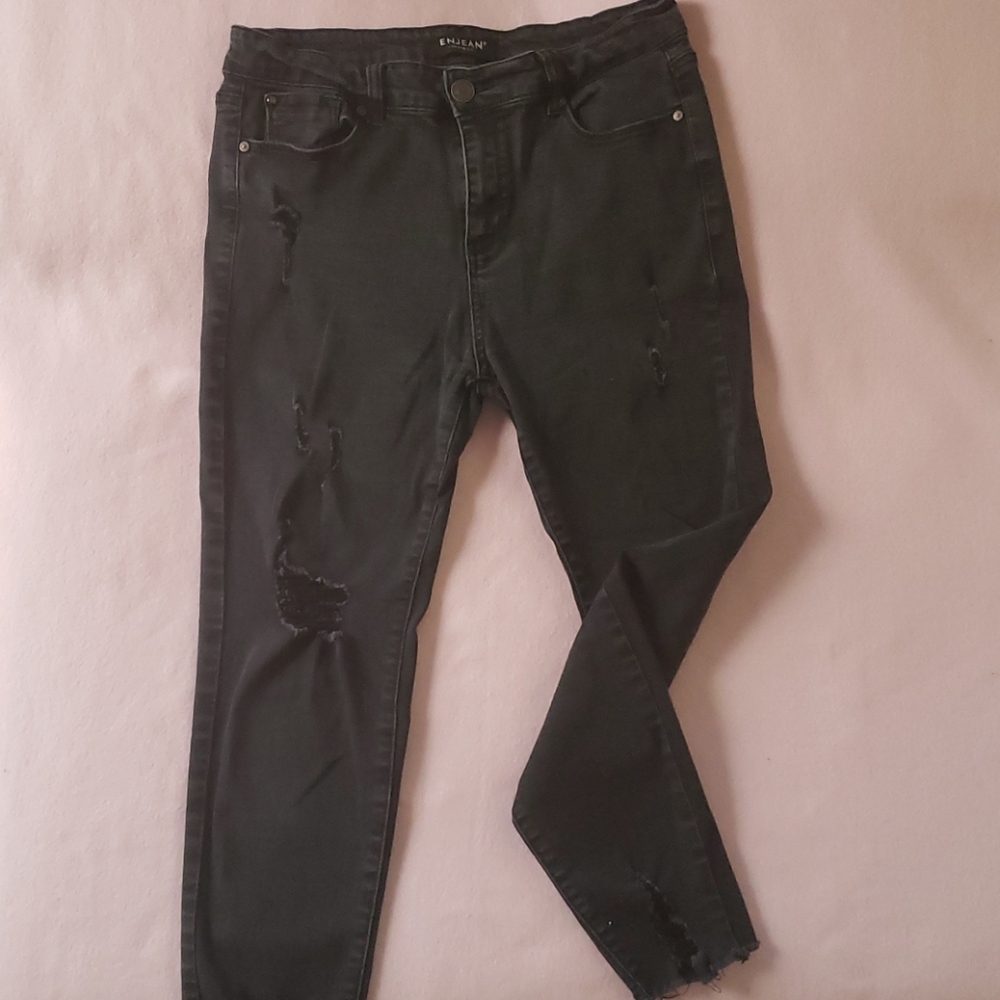 Black Ripped Jeans